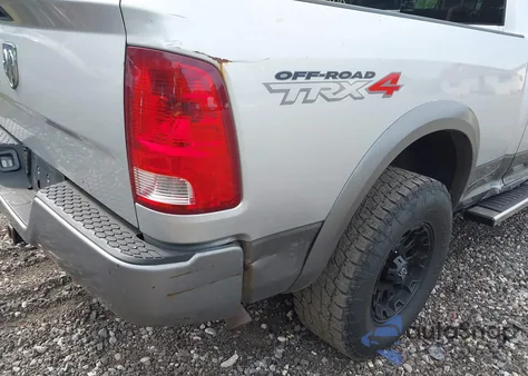 2010 Dodge Ram 1500 Slt/Sport/Trx z USA, uszkodzony, nr VIN 1D7RV1GT3AS198051